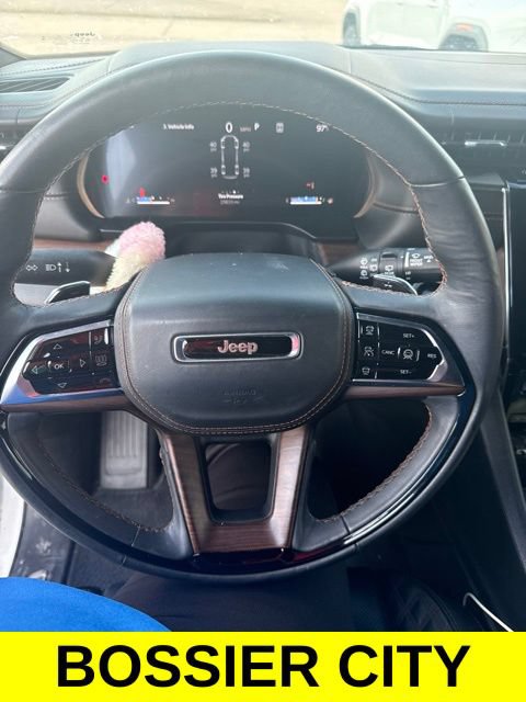 Used 2025 Jeep Grand Cherokee L Summit w/ Obsidian Package AWD/4WD image 8