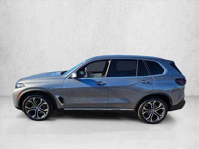 Used 2024 BMW X5 xDrive40i w/ Premium Package image 9
