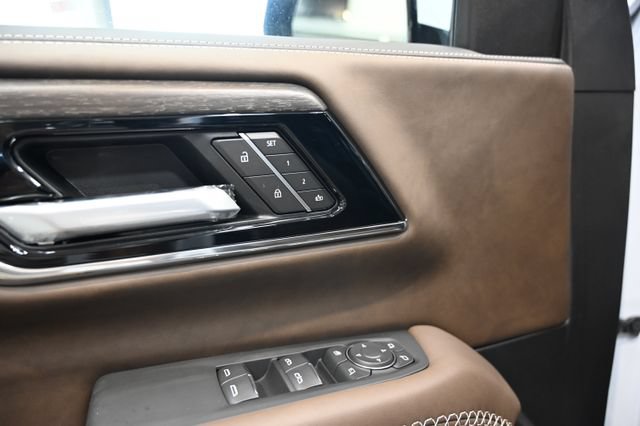 New 2026 GMC Yukon XL Denali Ultimate w/ LPO, Floor Liner Package AWD/4WD image 34