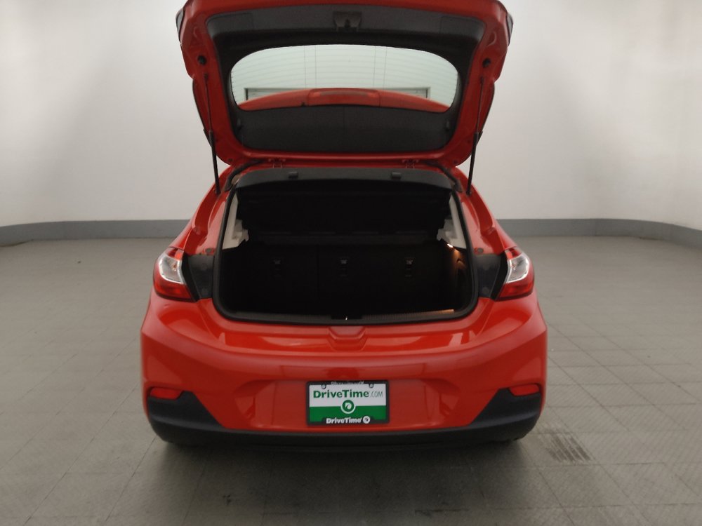 Used 2018 Chevrolet Cruze Premier FWD image 29