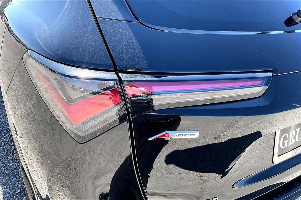 Certified 2025 Acura ADX A-Spec image 42