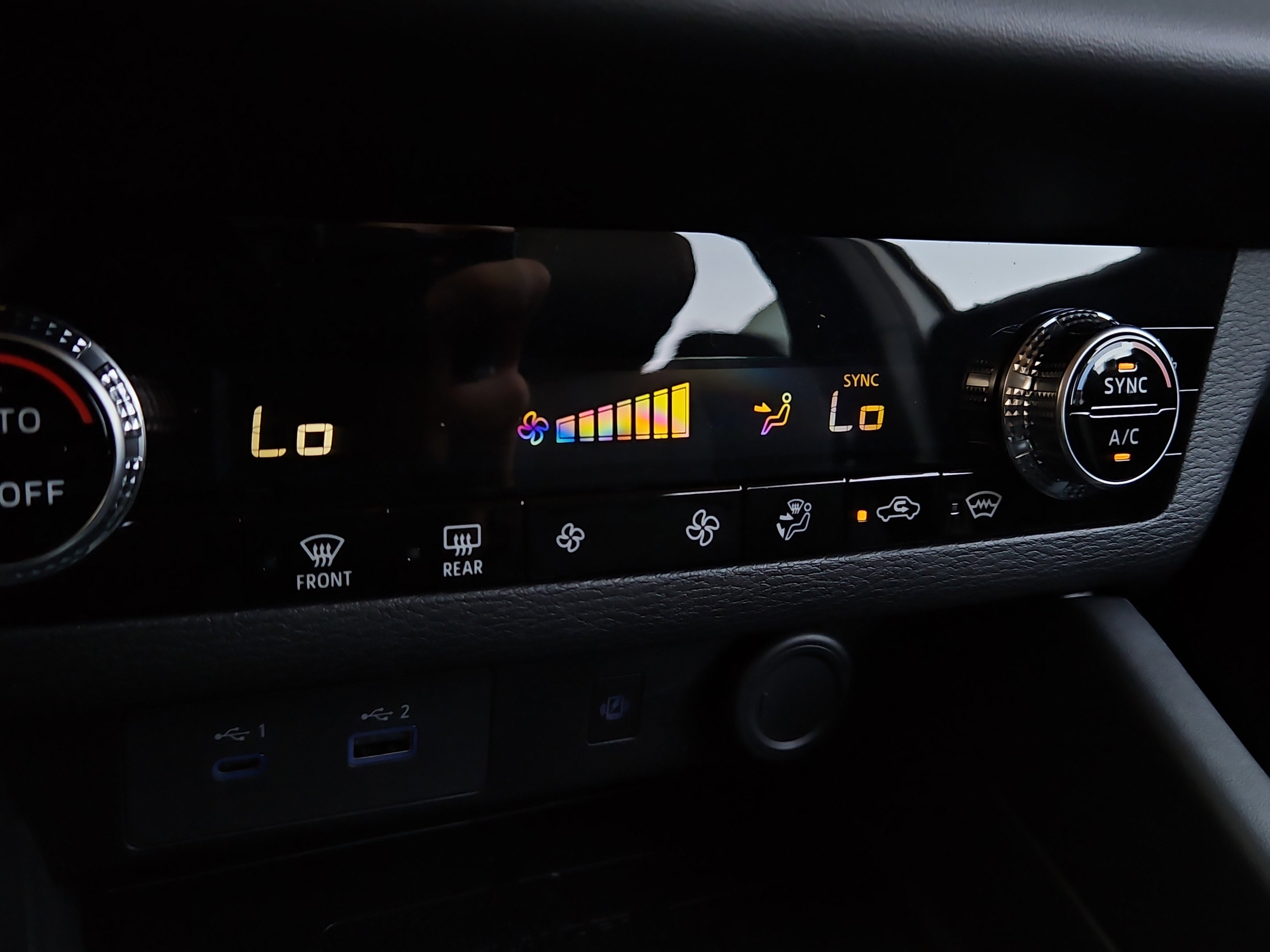 New 2025 Mitsubishi Outlander SE image 14