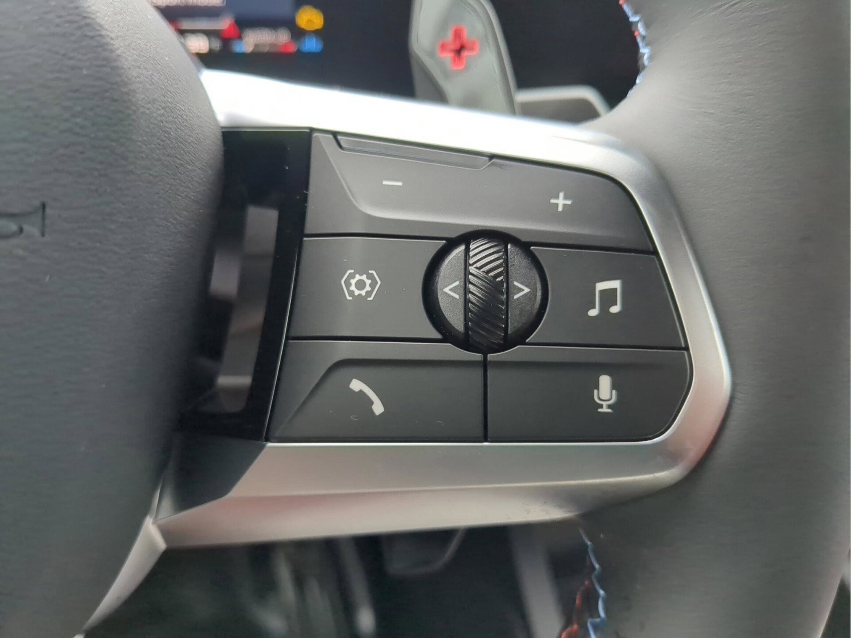 Used 2025 BMW M235i xDrive w/ M Performance Package image 21