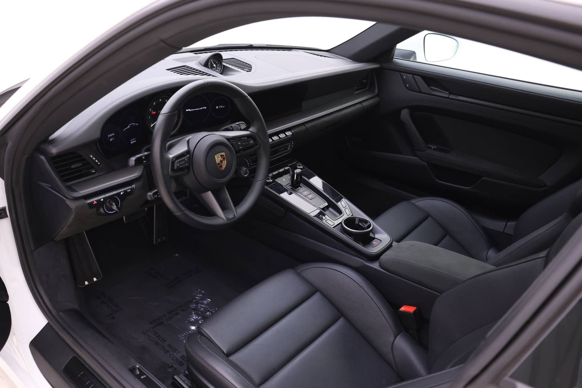 Certified 2024 Porsche 911 Carrera GTS image 4