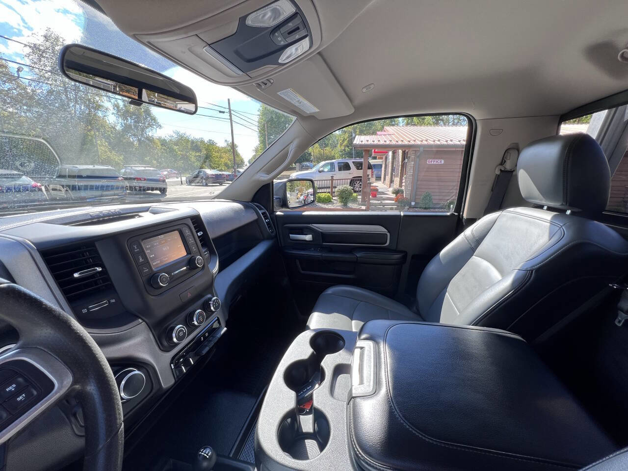 Used 2019 RAM 2500 Tradesman w/ Chrome Appearance Group image 23