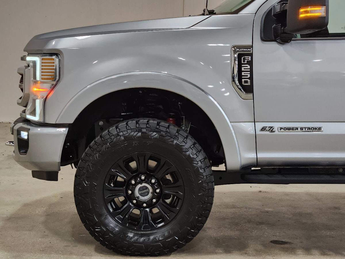 Used 2022 Ford F250 Platinum w/ Tremor Off-Road Package image 5