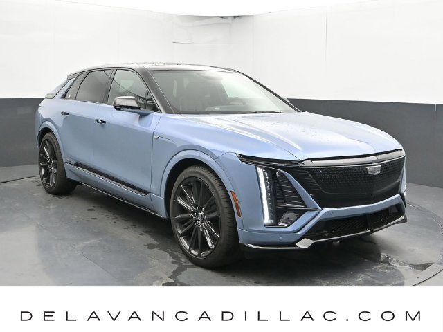 New 2027 Cadillac Lyriq V Premium w/ LPO, Floor Liner Package