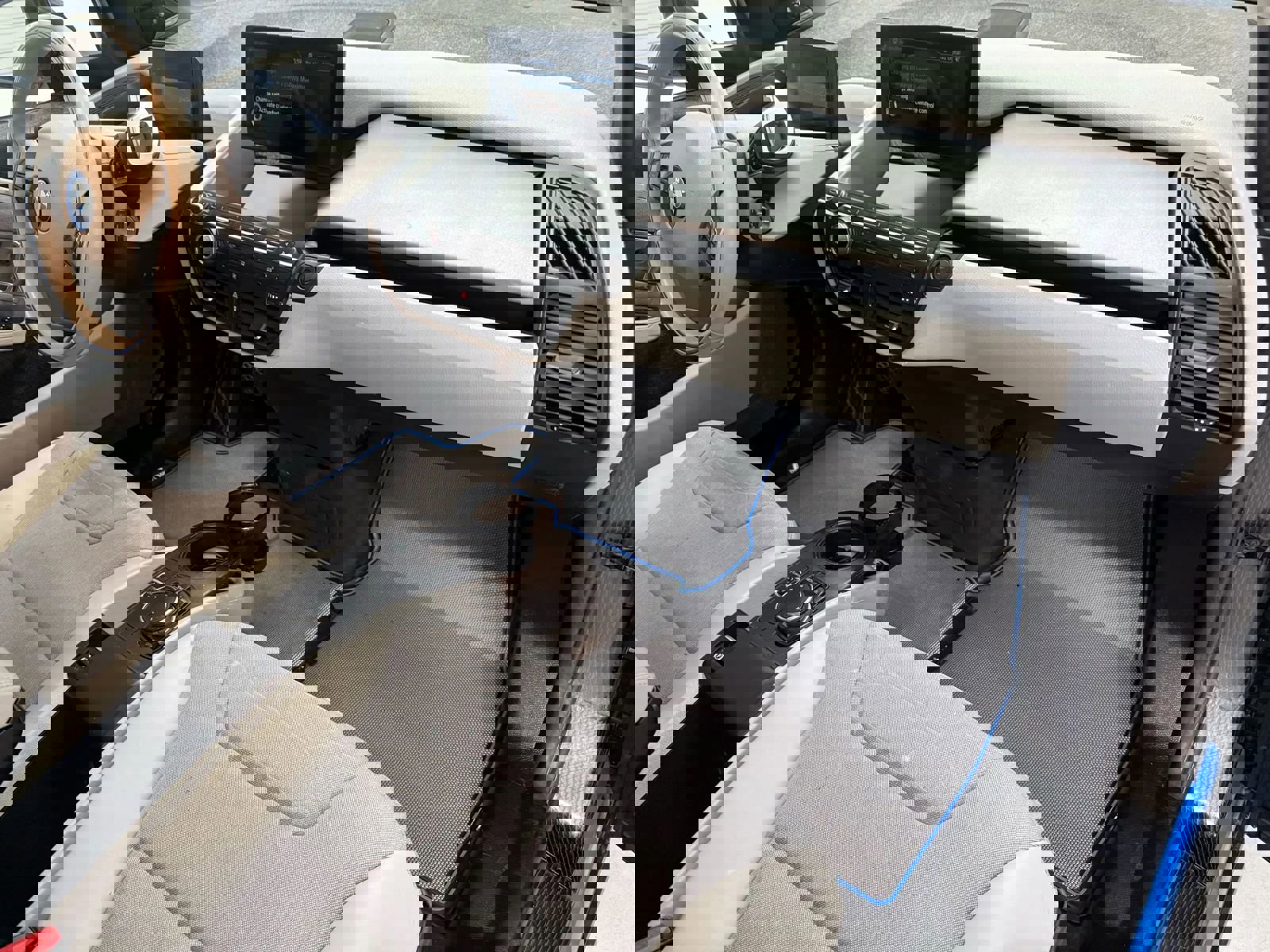 Used 2015 BMW i3 w/ Range Extender image 12