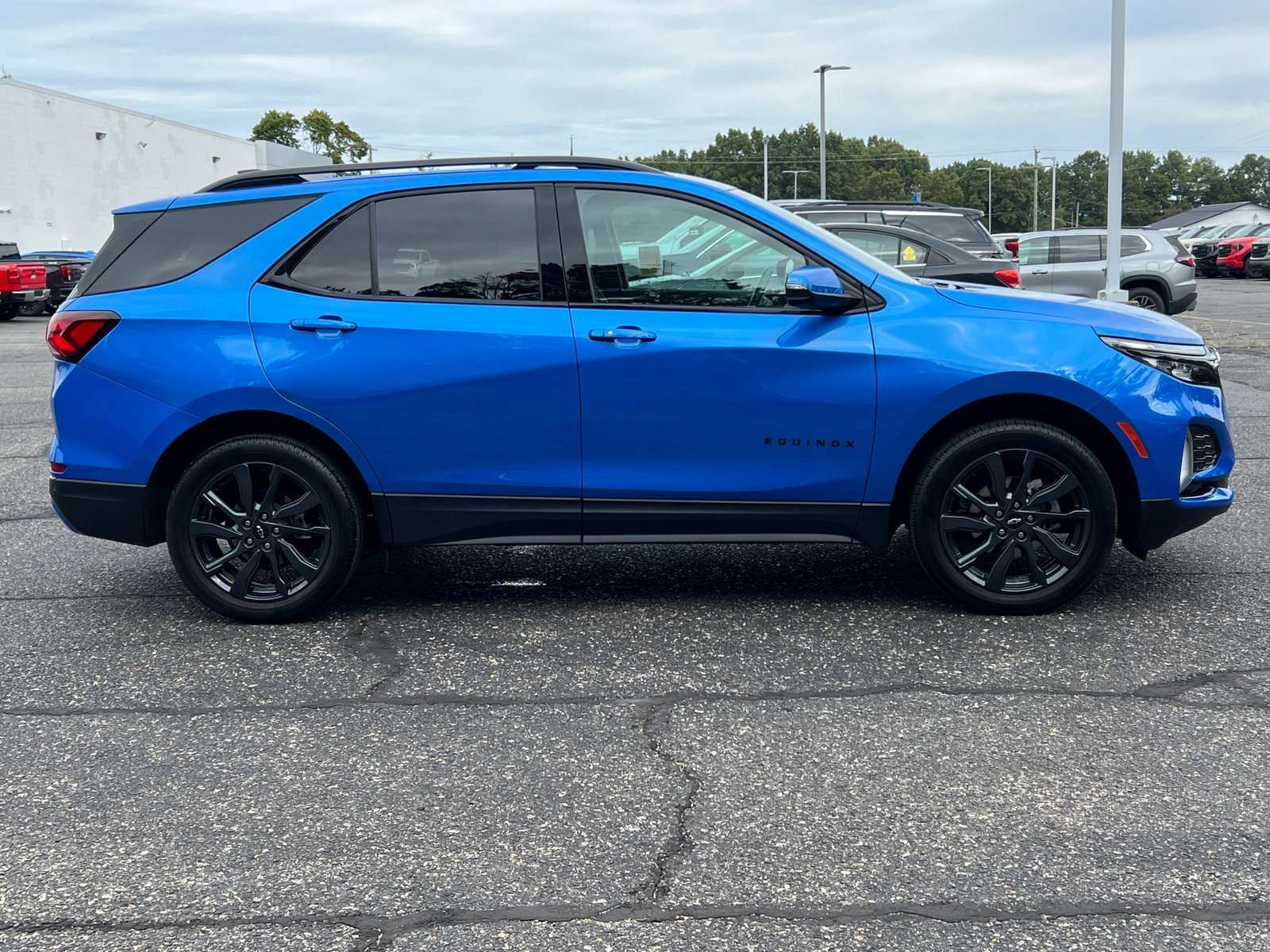 Used 2024 Chevrolet Equinox RS w/ RS Leather Package AWD/4WD image 49