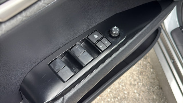 Used 2026 Toyota Camry XLE FWD image 18