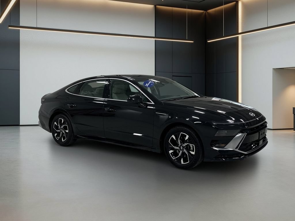 Certified 2025 Hyundai Sonata SEL FWD image 9