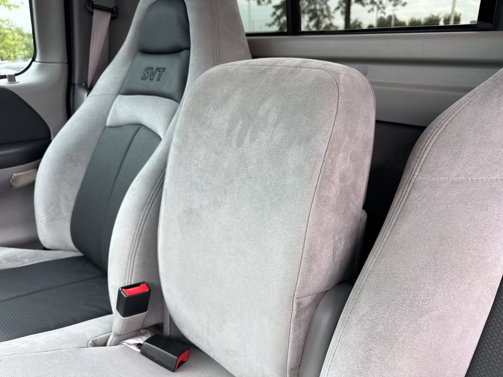 Used 2001 Ford F150 Lightning RWD image 13