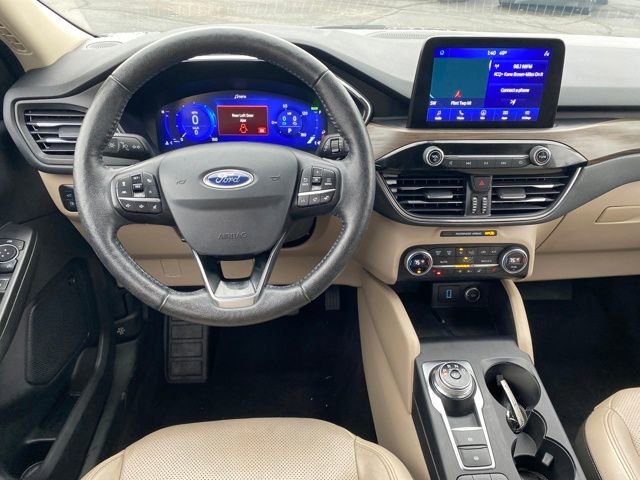 Used 2020 Ford Escape Titanium image 8