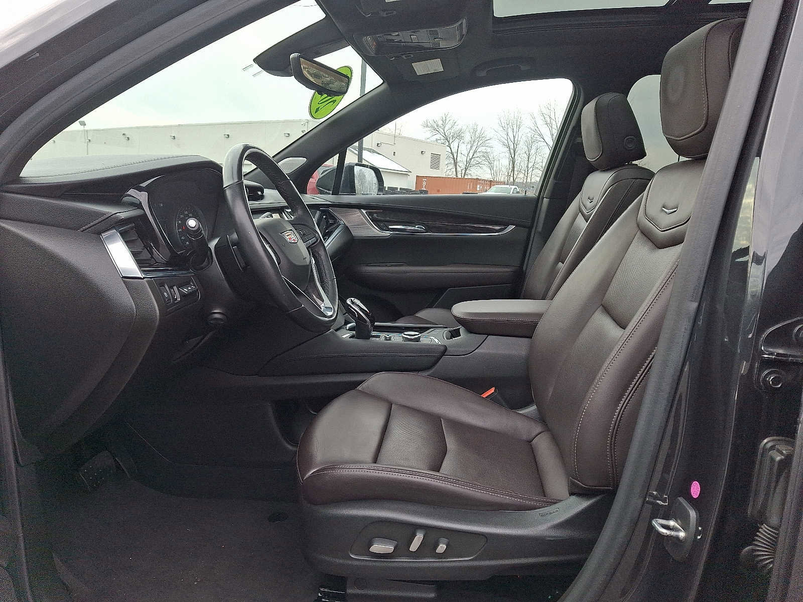 Used 2022 Cadillac XT6 Premium Luxury w/ Technology Package image 15