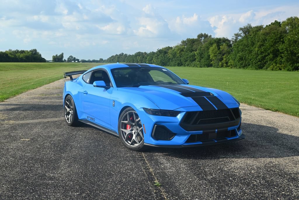 New 2025 Ford Mustang GT Premium w/ GT Performance Package RWD image 4