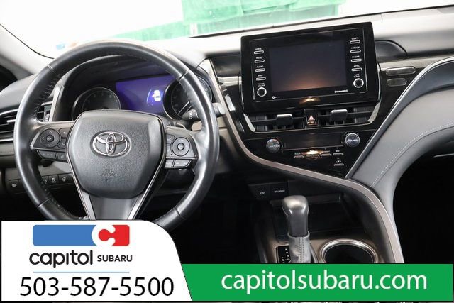 Used 2021 Toyota Camry SE w/ Cold Weather Package image 14
