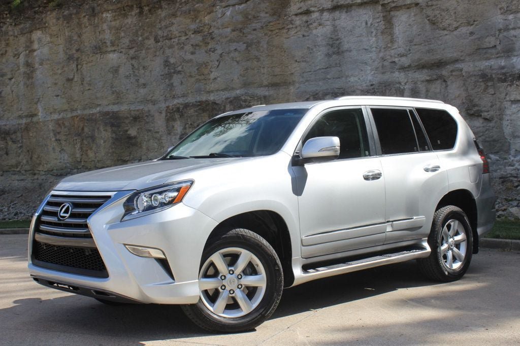 Used 2017 Lexus GX 460 AWD/4WD image 10