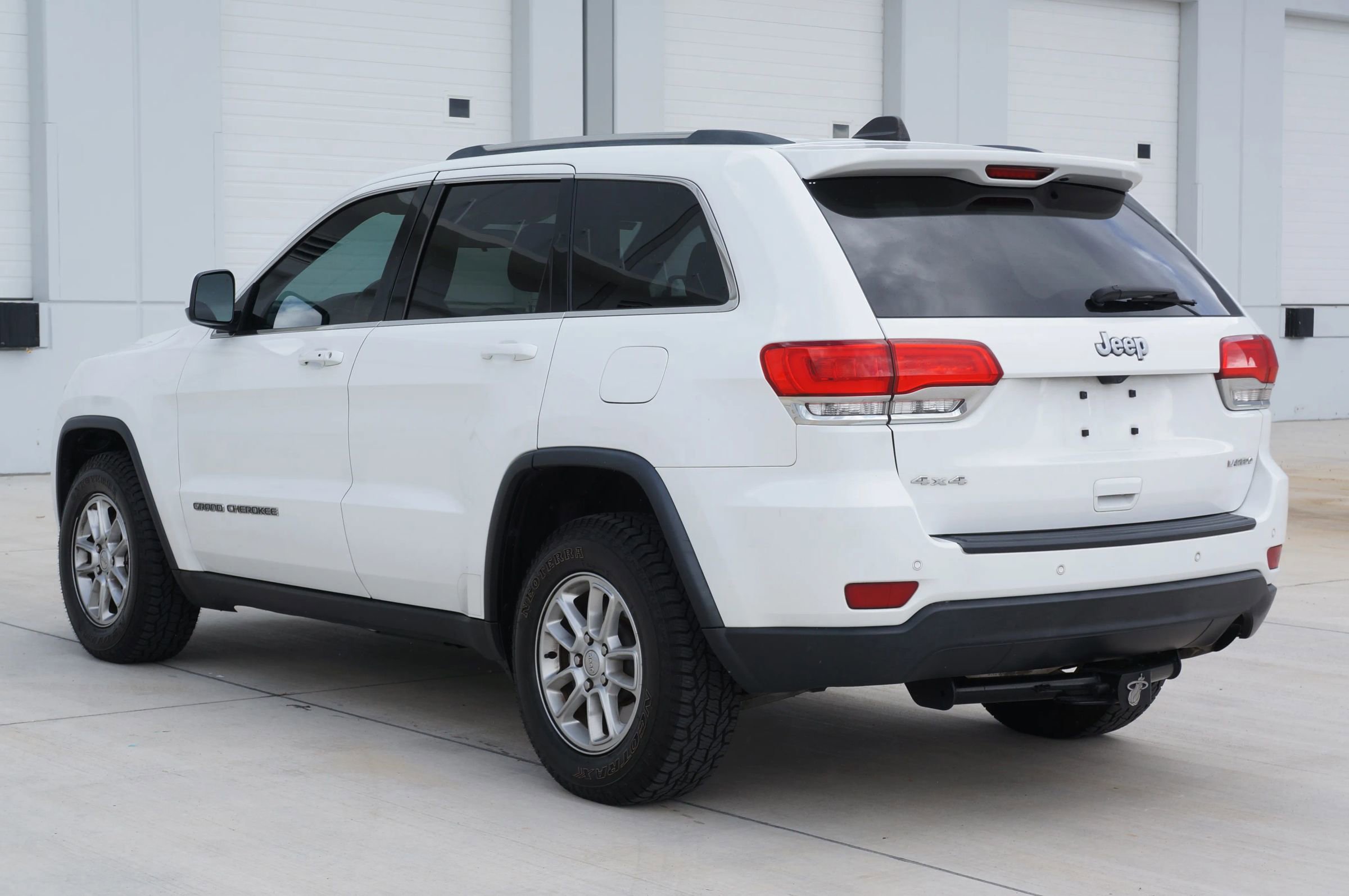 Used 2018 Jeep Grand Cherokee Laredo image 10
