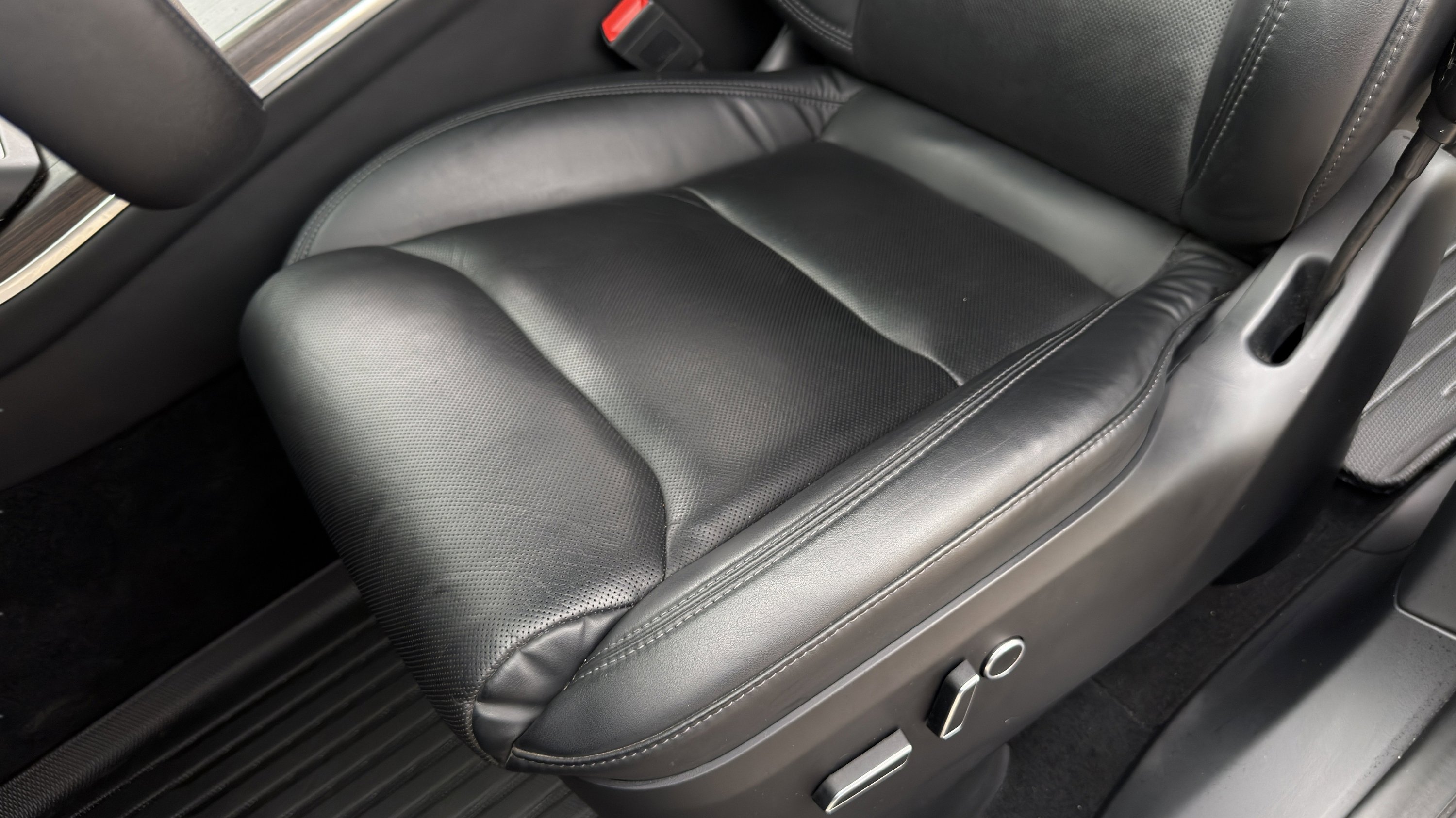 Used 2023 Tesla Model X image 20