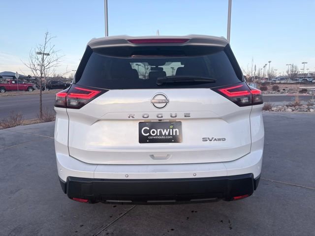Used 2024 Nissan Rogue SV image 7