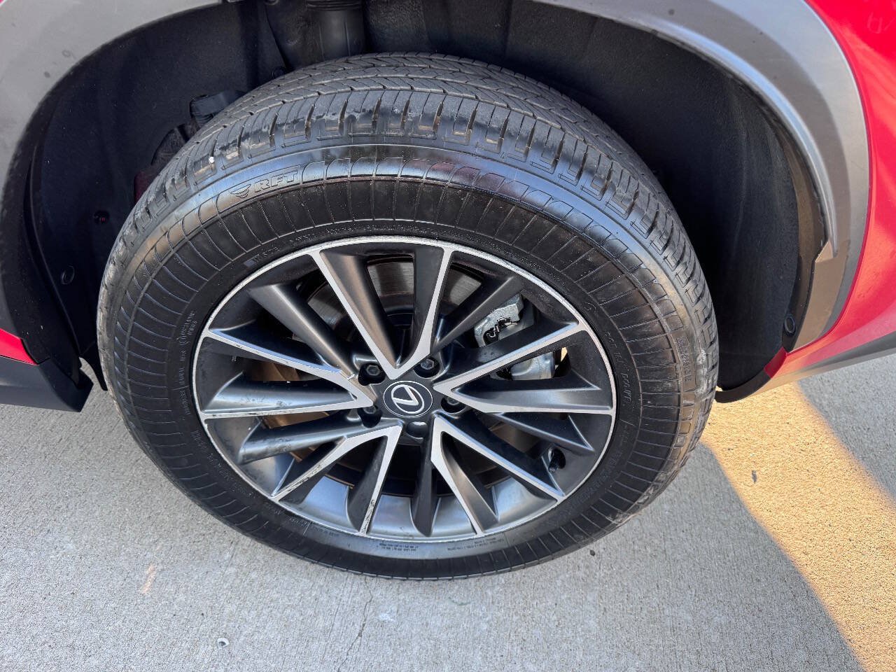 Used 2025 Lexus NX 250 FWD w/ Towing Package (2000 Lbs) image 10