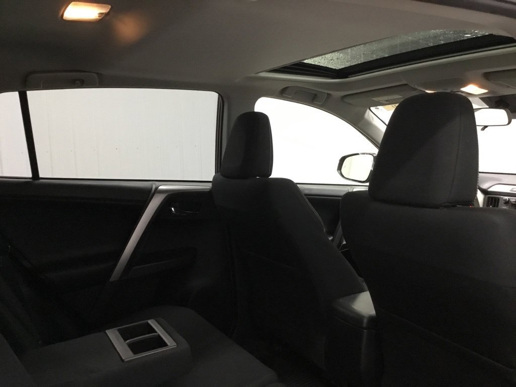 Used 2018 Toyota RAV4 XLE w/ Plus Extra Value Package AWD/4WD image 45