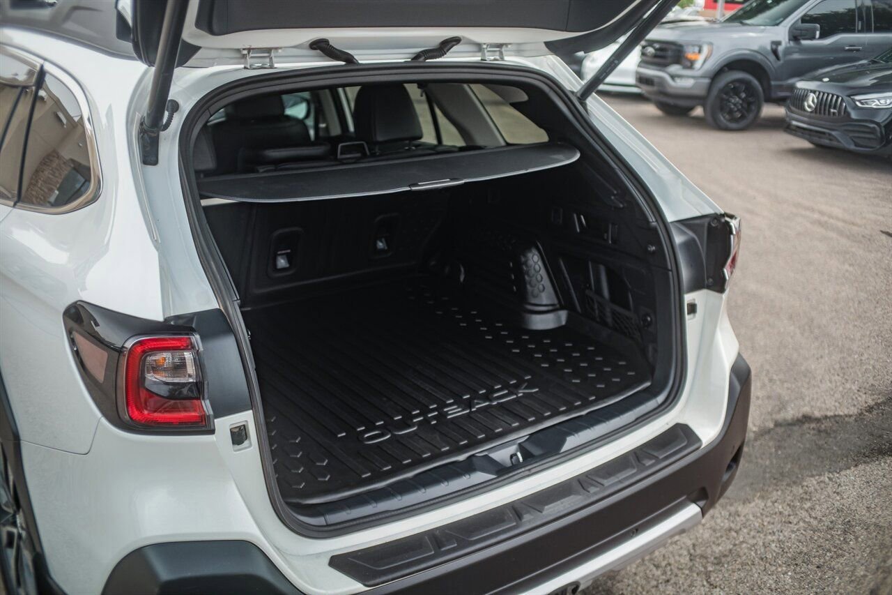 Used 2023 Subaru Outback Touring XT AWD/4WD image 41