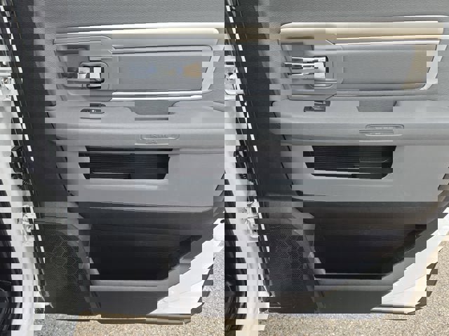 Used 2017 RAM 2500 SLT AWD/4WD image 9