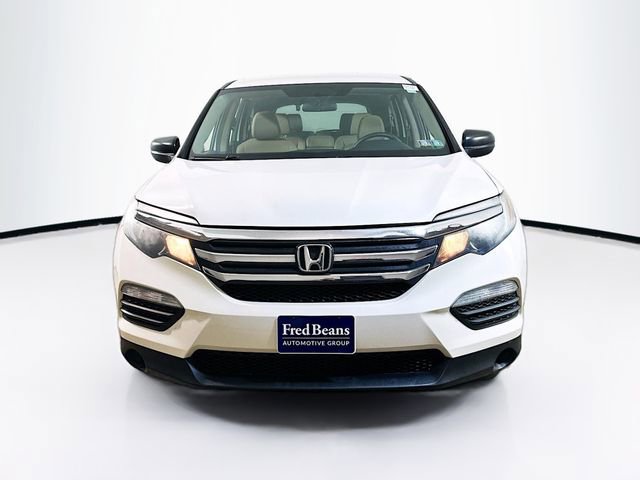 Used 2017 Honda Pilot LX image 2