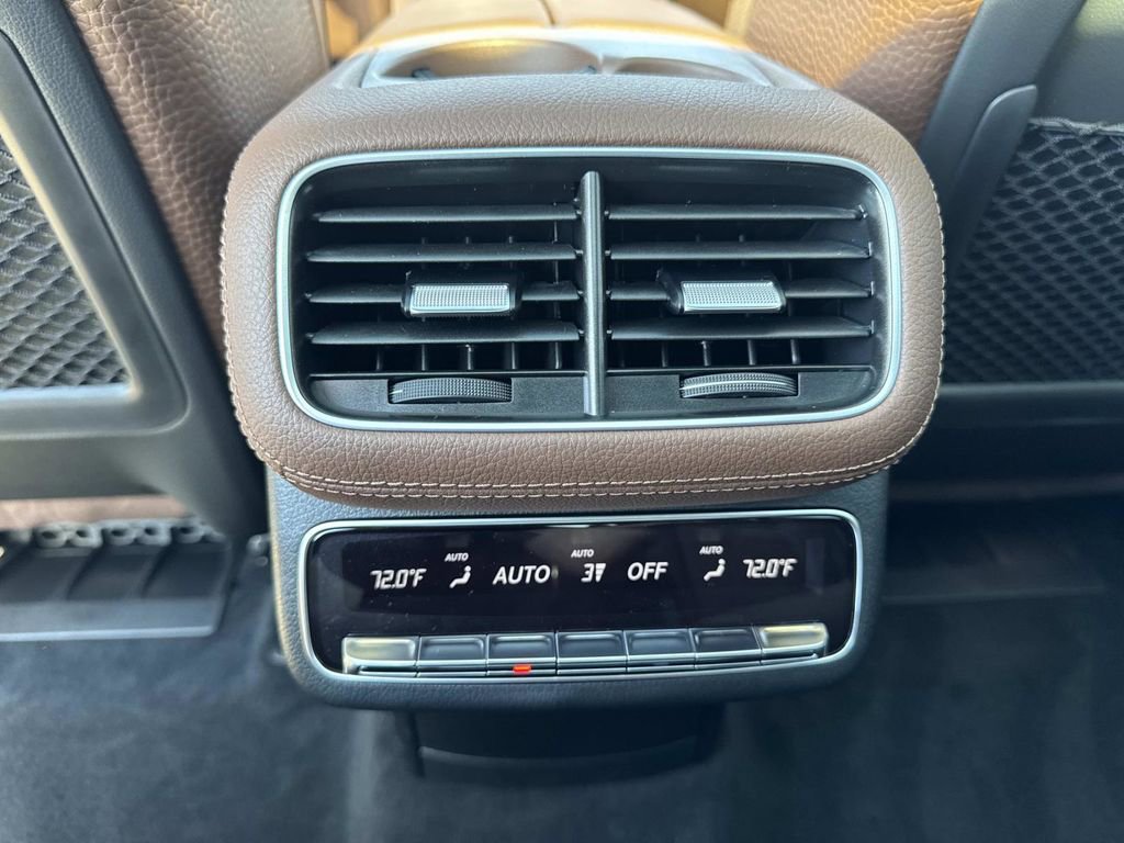 New 2026 Mercedes-Benz GLS 580 4MATIC image 17