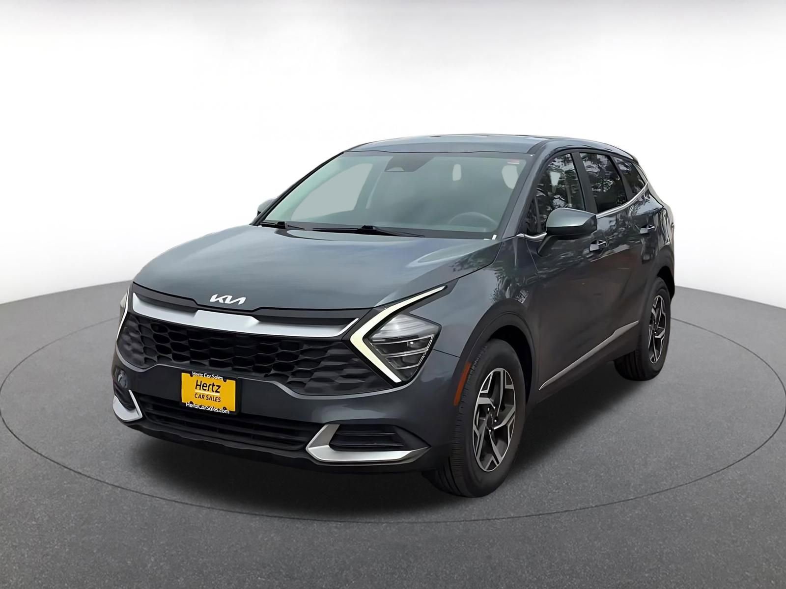 Used 2025 Kia Sportage LX image 8