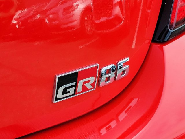 Used 2023 Toyota GR86 Premium RWD image 27