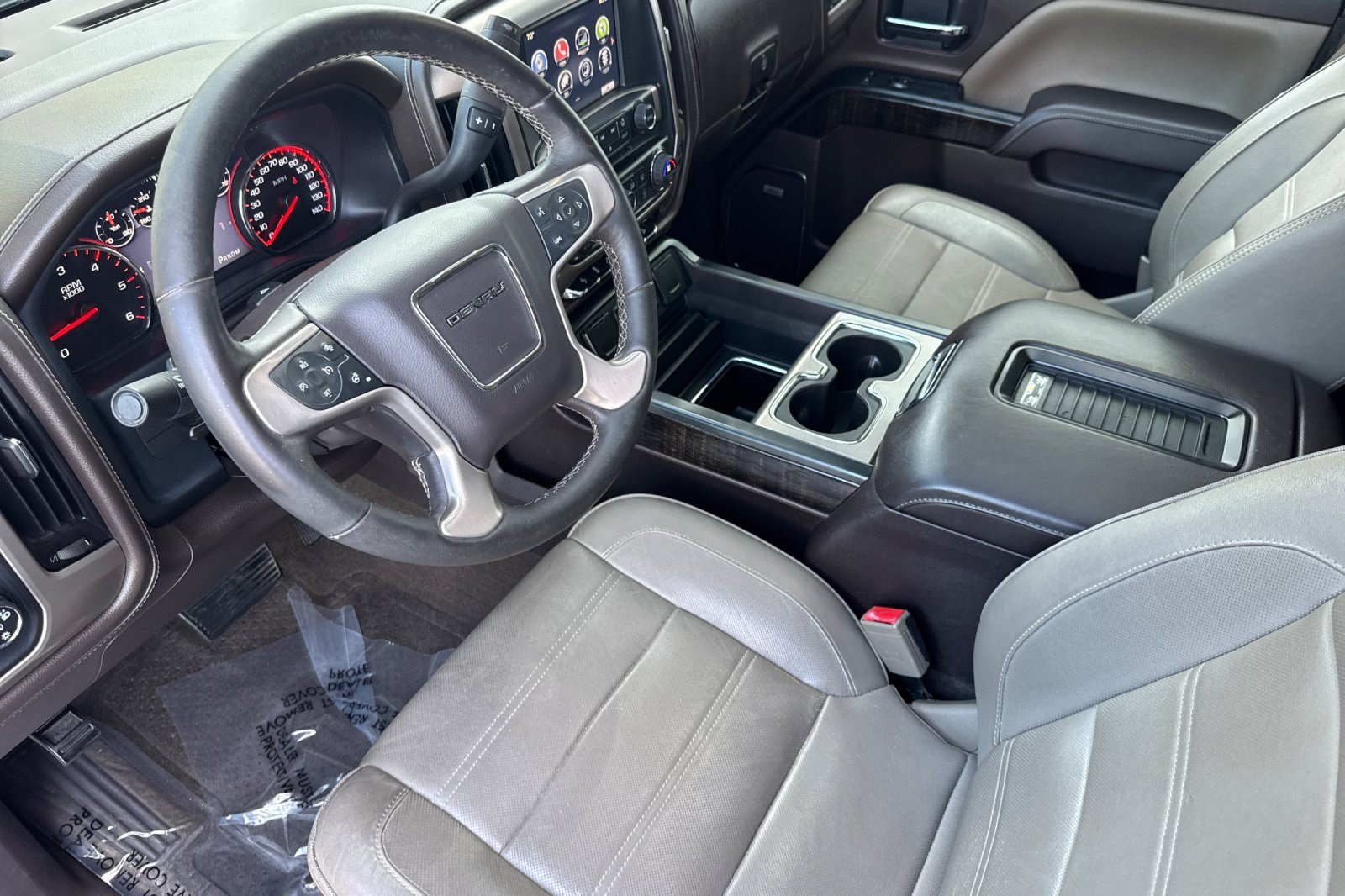 Used 2016 GMC Sierra 1500 Denali w/ Enhanced Driver Alert Package AWD/4WD image 4