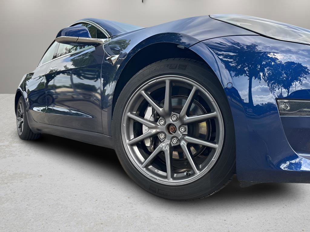 Used 2020 Tesla Model 3 Long Range image 4