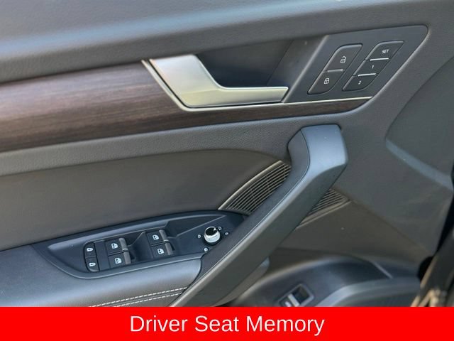 Used 2023 Audi Q5 2.0T Premium Plus w/ Premium Plus Package AWD/4WD image 12