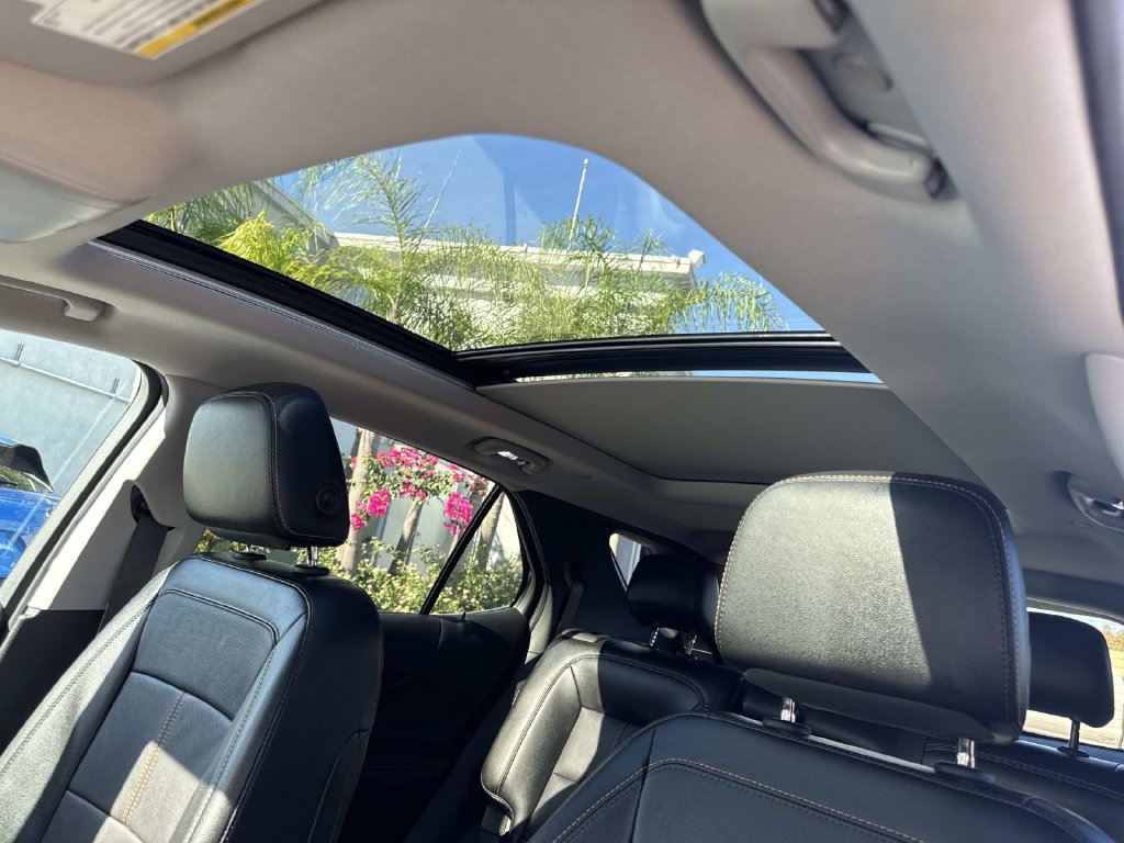 Used 2024 Chevrolet Equinox Premier FWD image 24