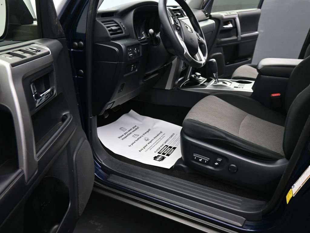 Used 2024 Toyota 4Runner SR5 AWD/4WD image 17