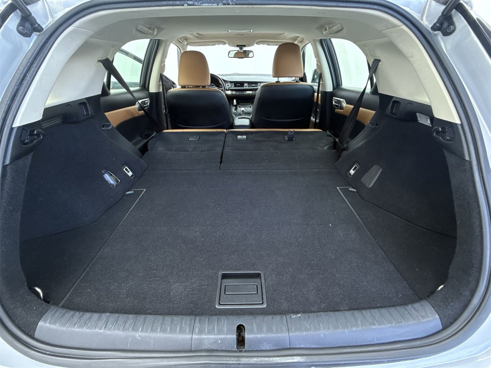 Used 2015 Lexus CT 200h image 40