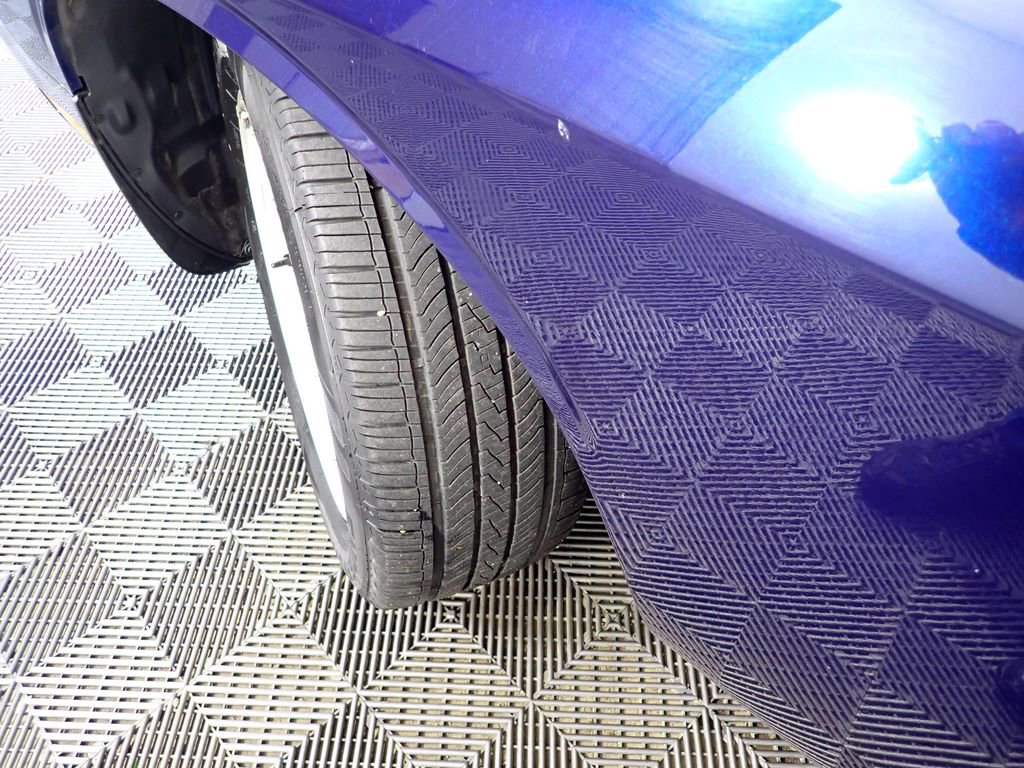 Used 2013 Dodge Challenger SXT Plus image 42