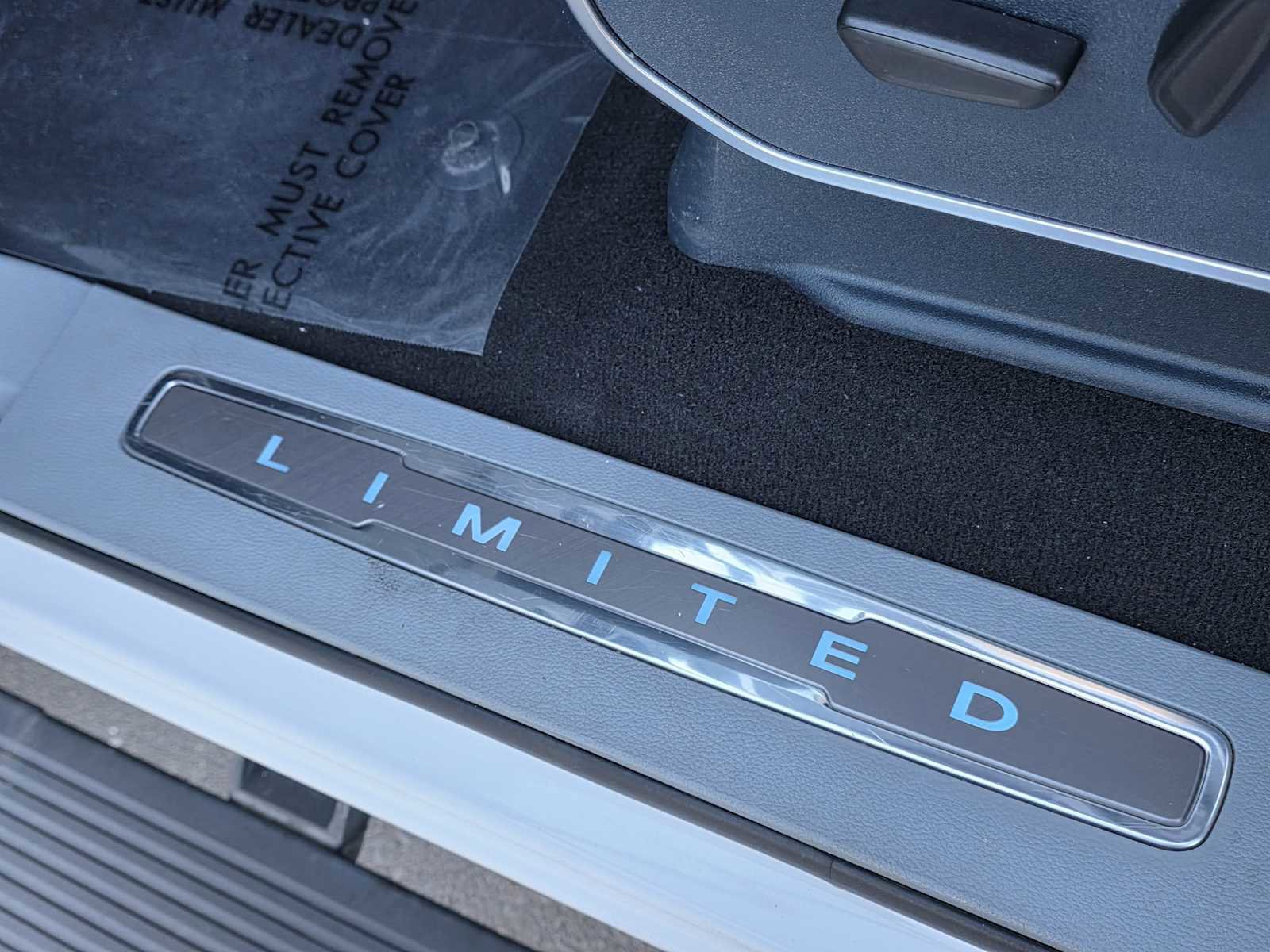 Used 2024 Ford F350 Limited w/ FX4 Off-Road Package image 23