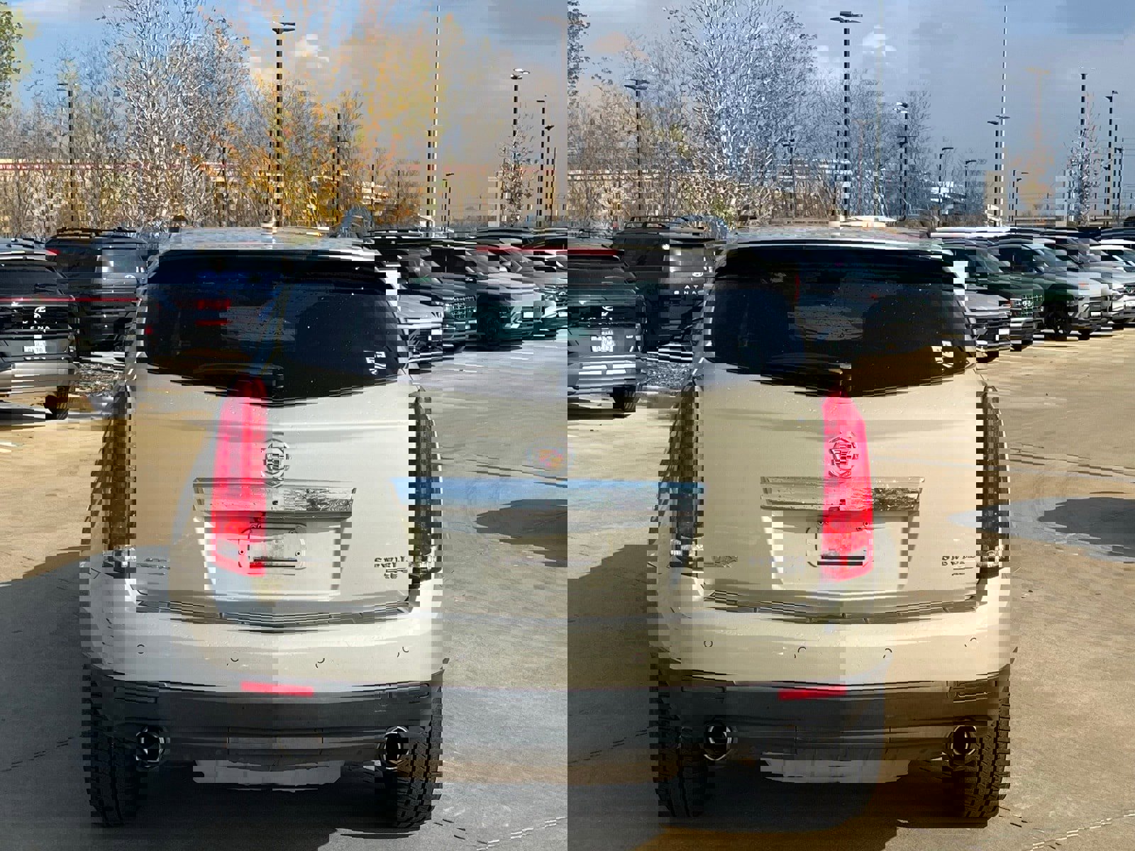 Used 2015 Cadillac SRX Luxury w/ Driver Awareness Package image 11