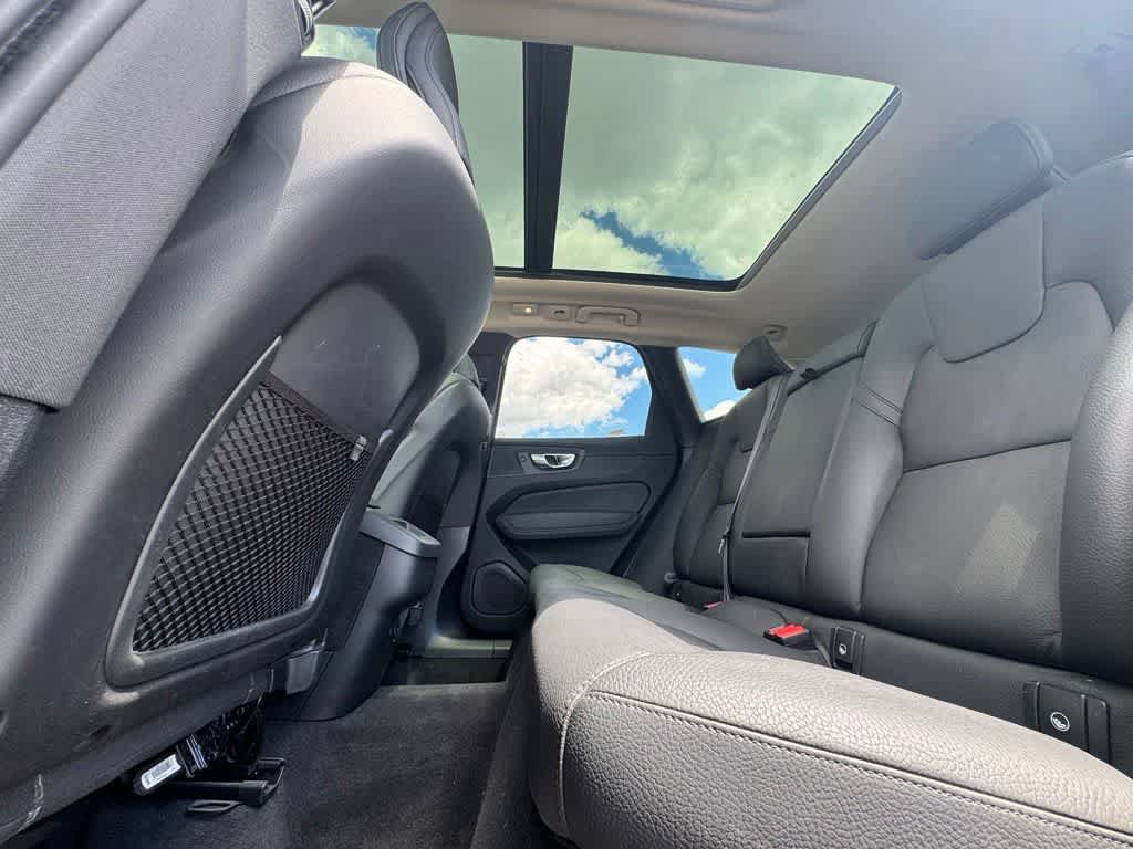 Used 2025 Volvo XC60 B5 Plus AWD/4WD image 16