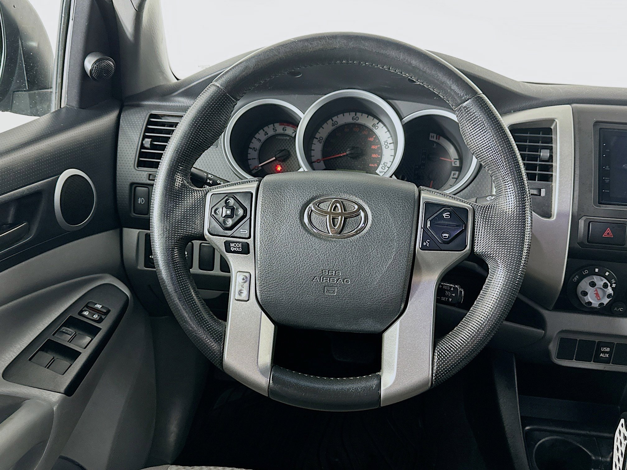 Used 2014 Toyota Tacoma PreRunner image 17