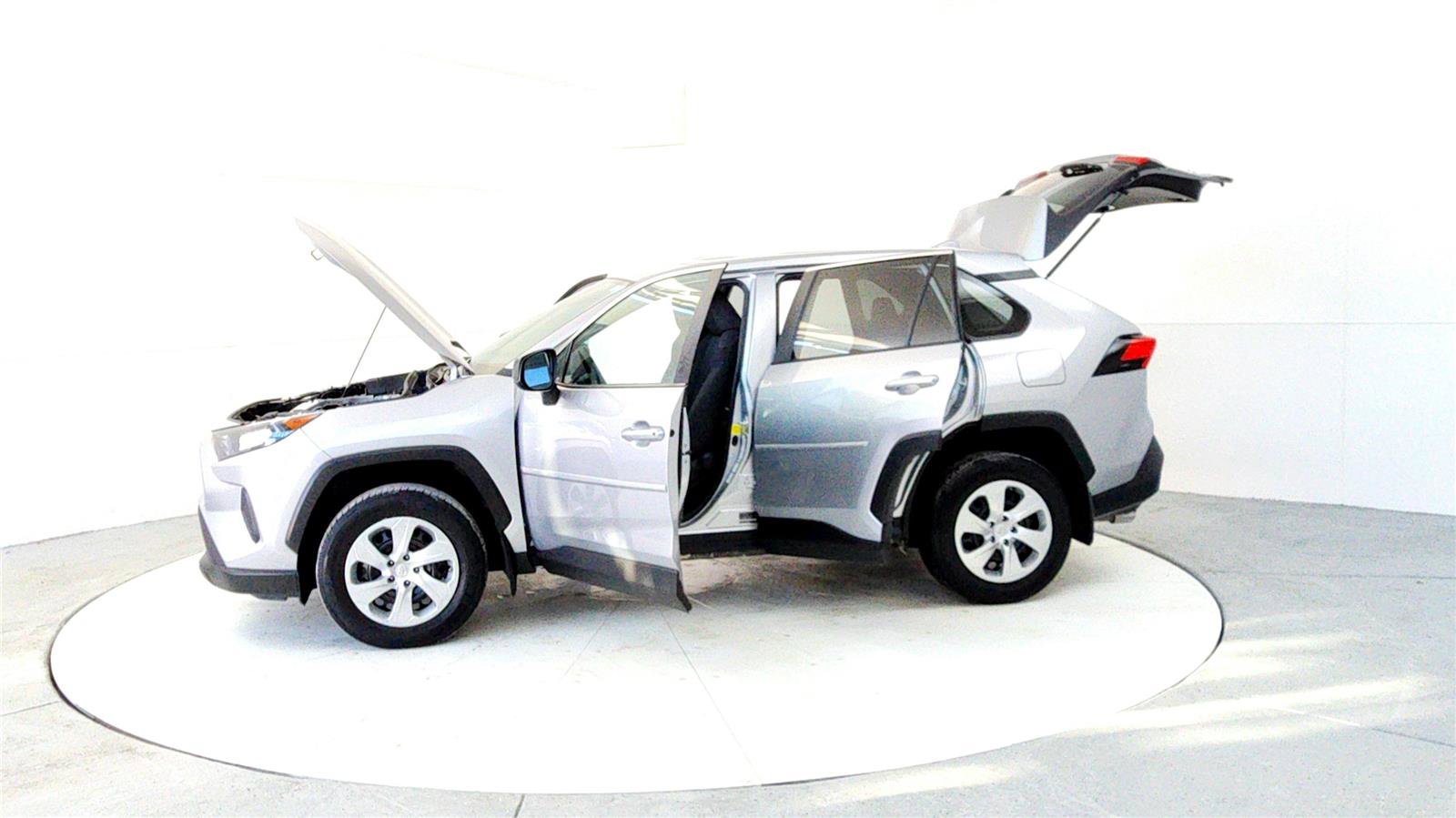 Certified 2022 Toyota RAV4 LE image 10