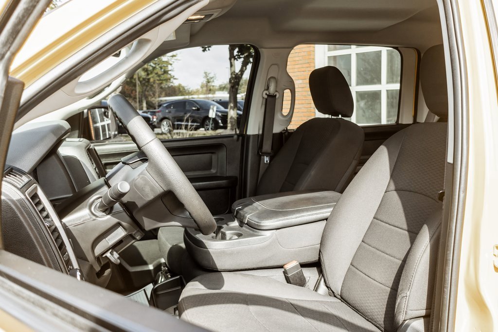 Used 2019 RAM 1500 Express w/ Wheel & Sound Group image 7