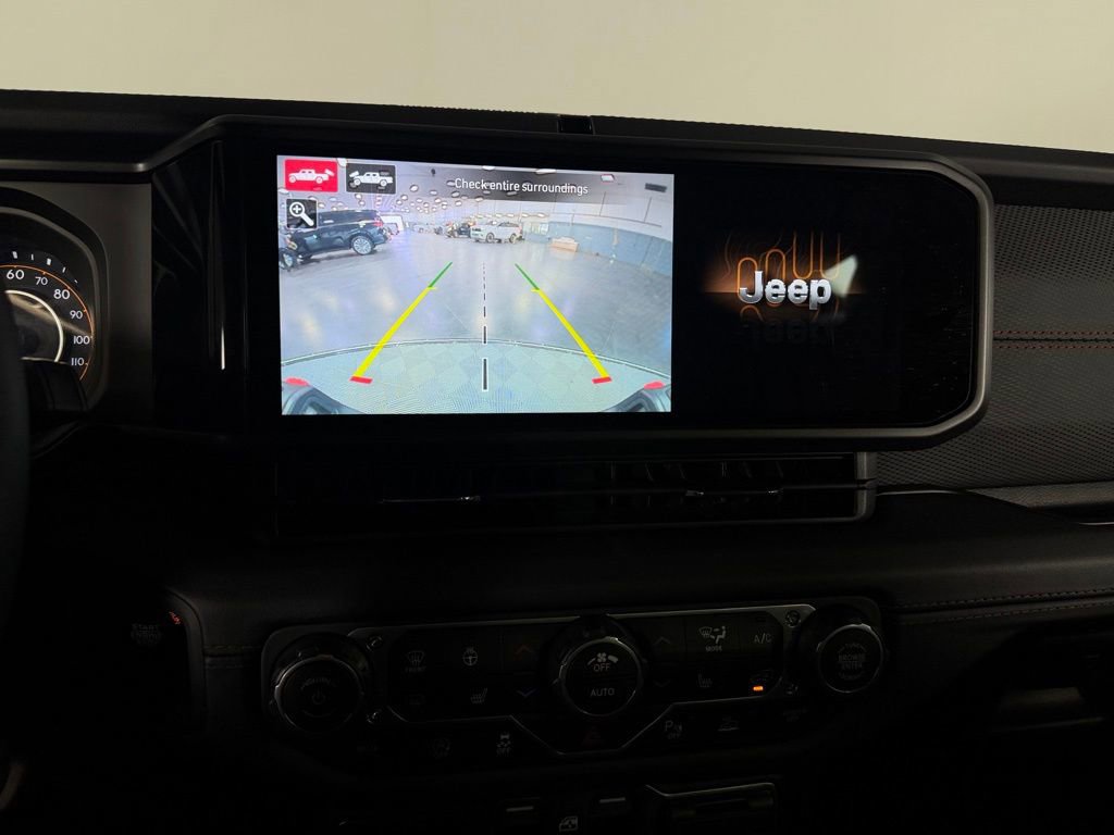 Used 2025 Jeep Gladiator Rubicon image 18