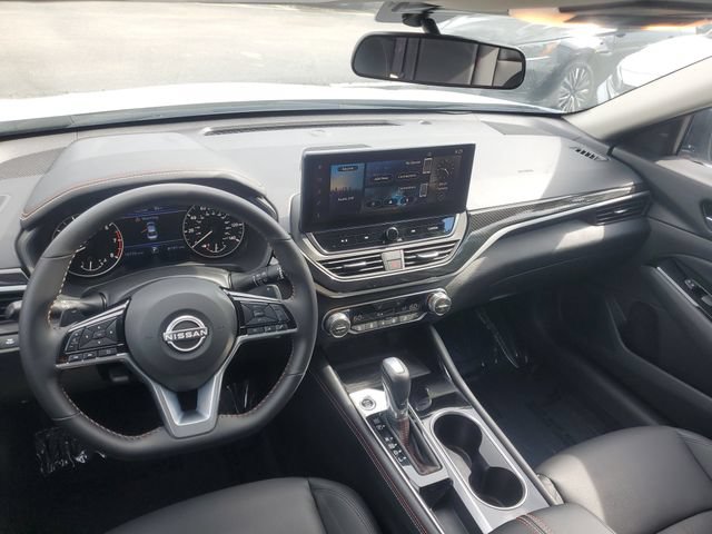 Certified 2025 Nissan Altima 2.5 SR w/ SR Premium Package FWD image 10
