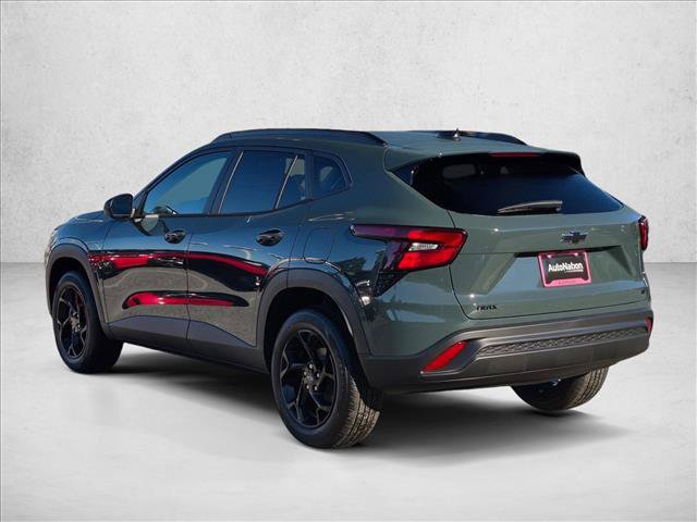 New 2026 Chevrolet Trax LT w/ Midnight Edition FWD image 9