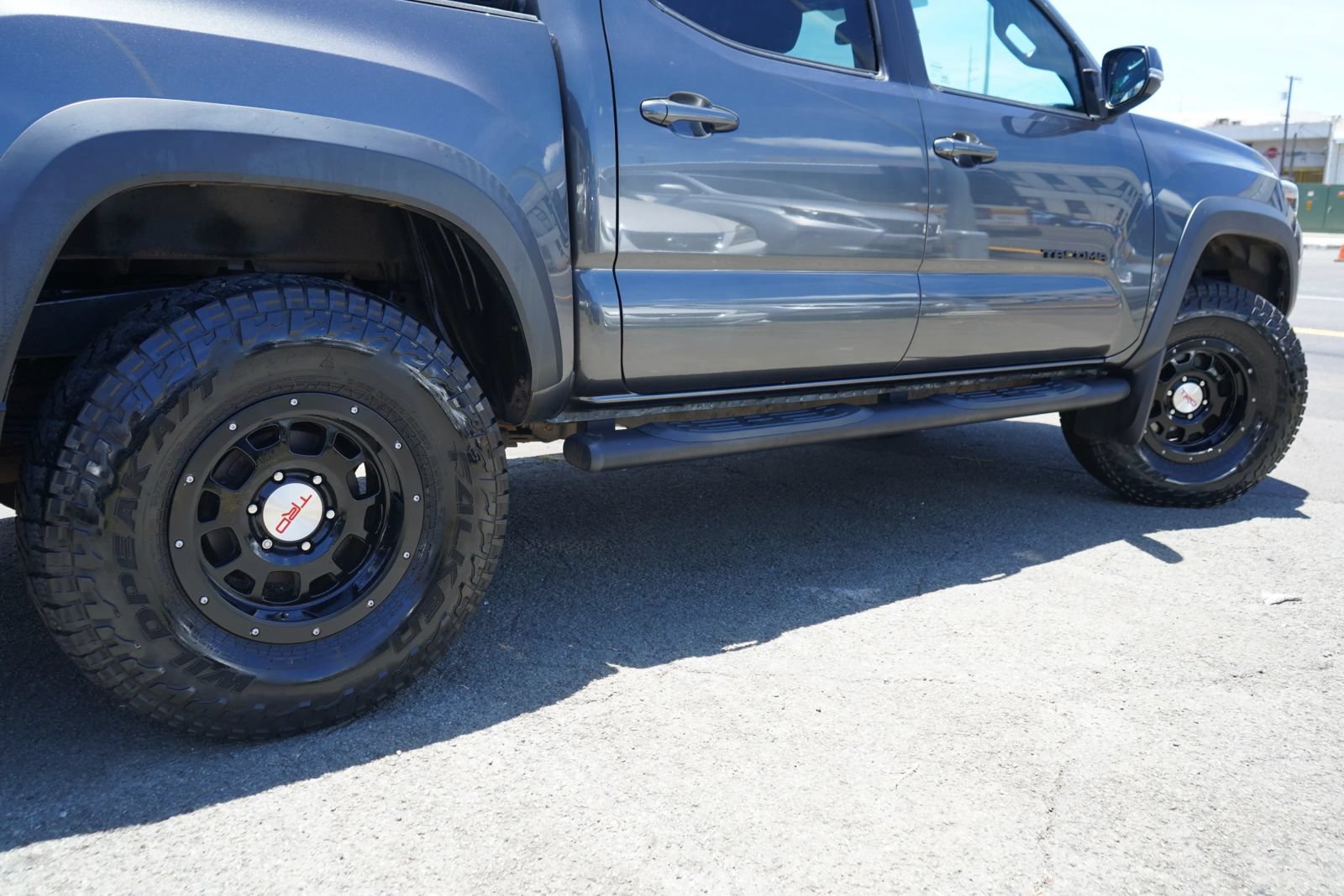 Used 2019 Toyota Tacoma TRD Off-Road AWD/4WD image 6