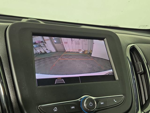 Used 2022 Chevrolet Equinox RS w/ LPO, Floor Liner Package image 18